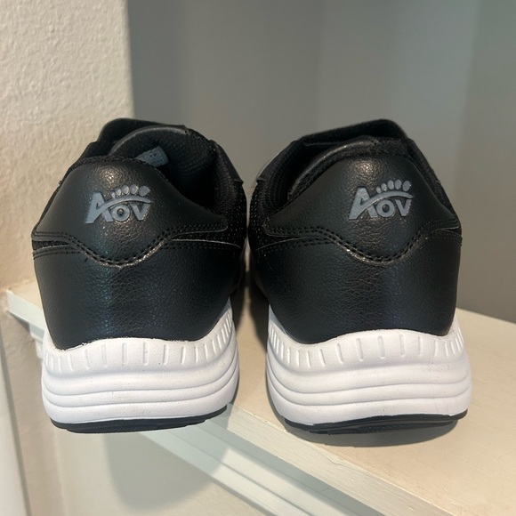 IIOV Mens  Diabetic Wide Walking Shoes: Comfortable Plantar Fasciitis Size 12 - Picture 6 of 10